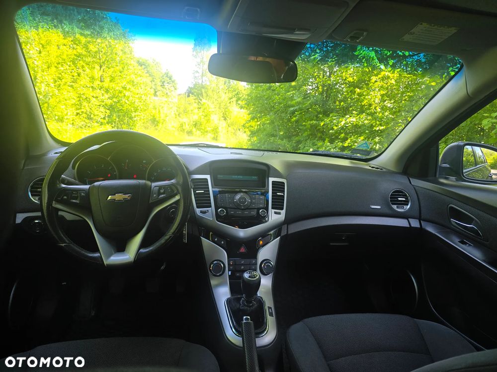 Chevrolet Cruze 1.6 LS - 5