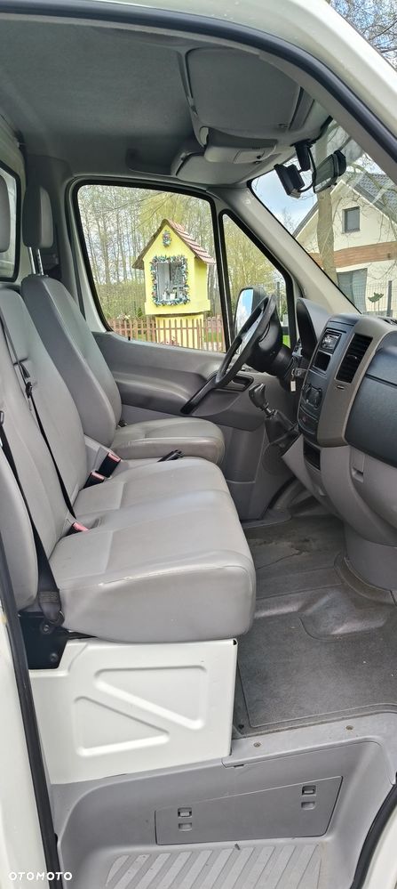 Volkswagen CRAFTER MAXI KONTENER 2.5 TDI 136 KM - 11