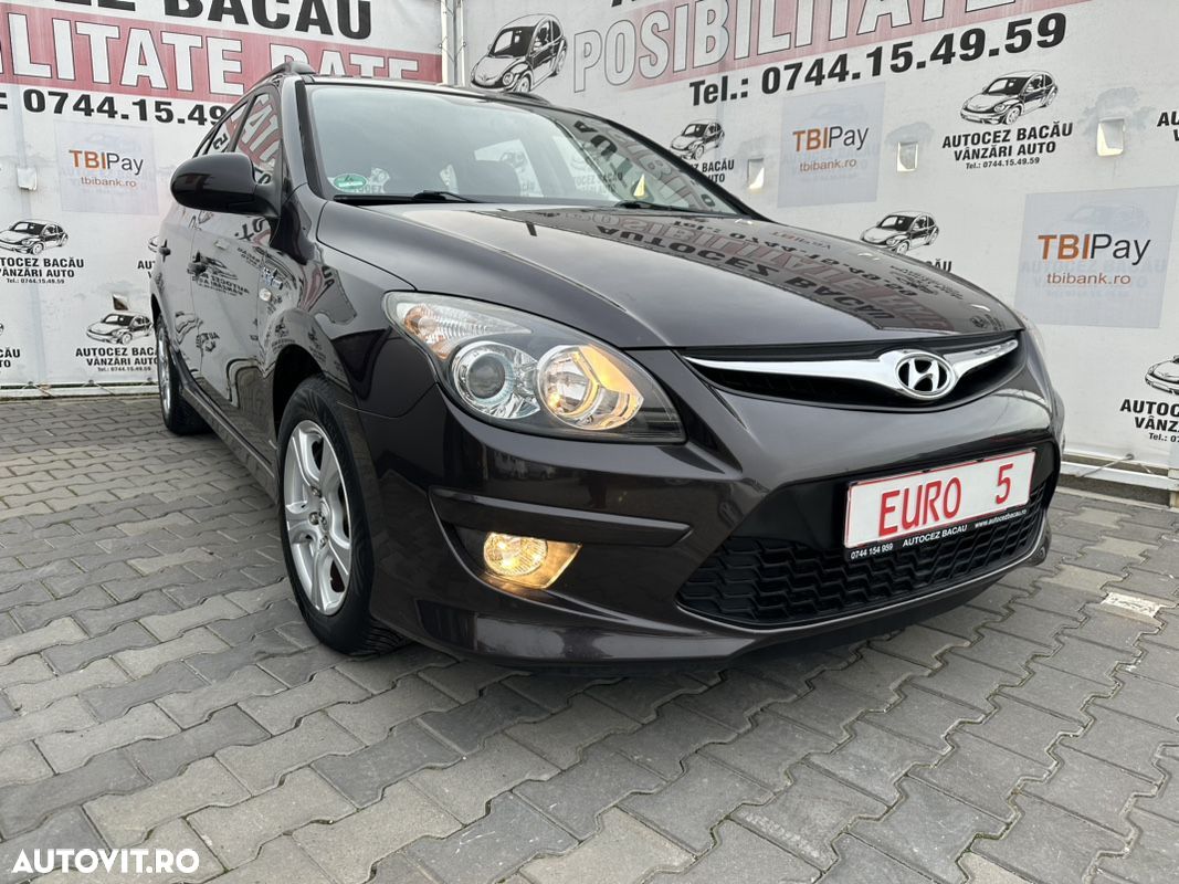 Hyundai i30 i30cw 1.6 blue Classic - 1
