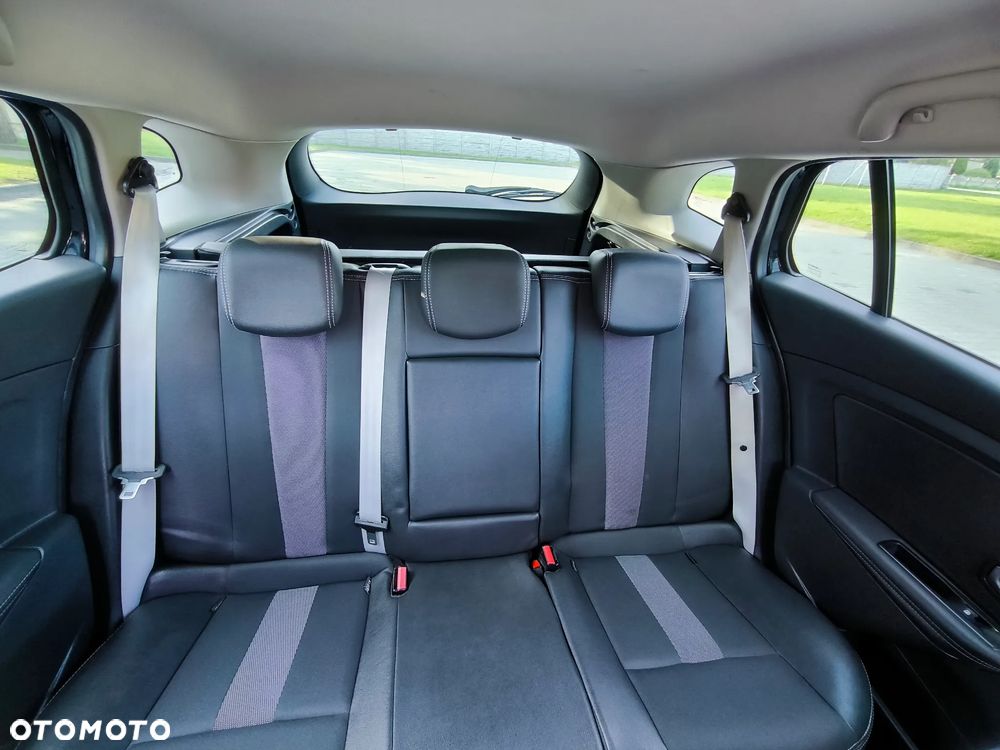 Renault Megane TCe 130 Bose Edition - 21