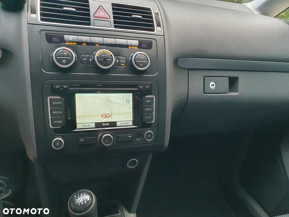 Volkswagen Touran 1.6 TDI DPF Comfortline - 21