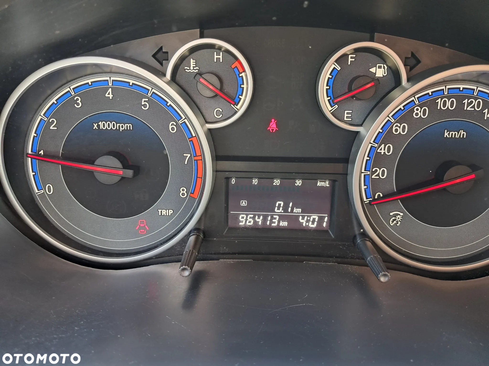 Suzuki SX4 1.6 Comfort Plus - 21