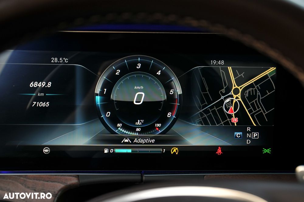 Mercedes-Benz E - 27