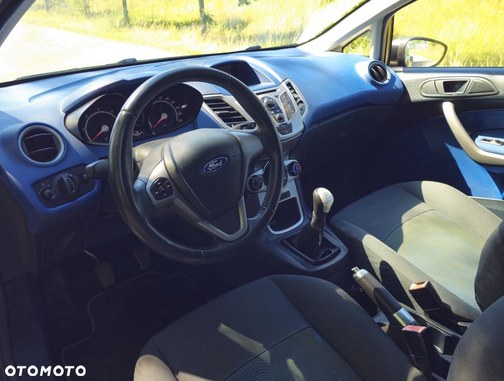 Ford Fiesta 1.6 TDCi Trend - 13