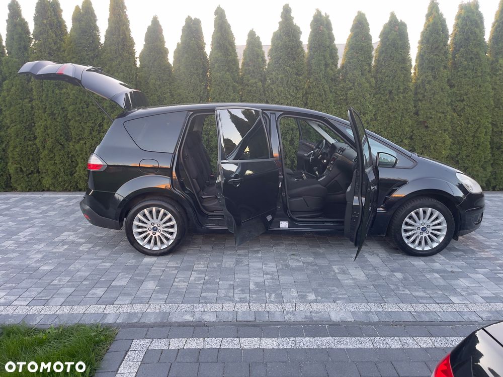 Ford S-Max - 36