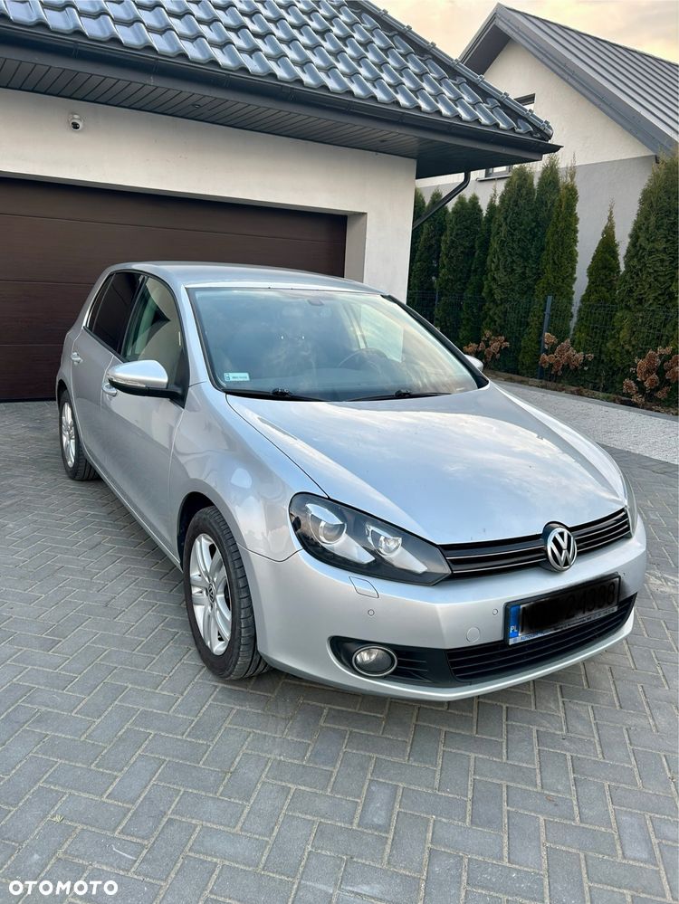 Volkswagen Golf - 1