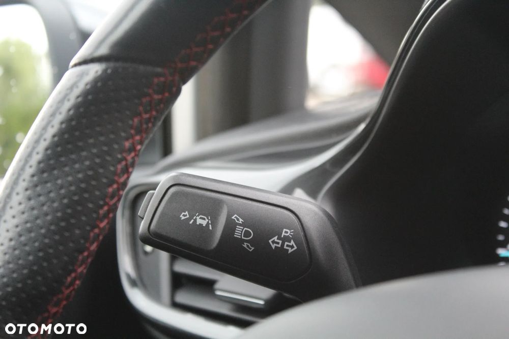 Ford Fiesta 1.0 EcoBoost S&S ST-LINE - 24