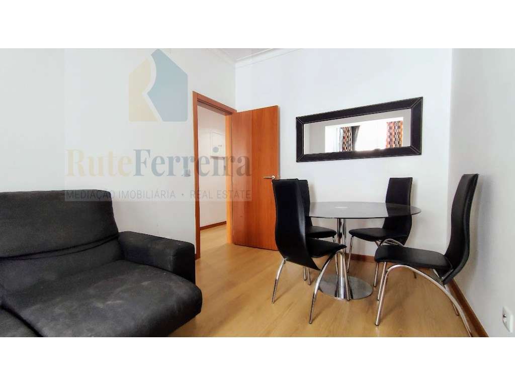 Apartamento T2 renovado em Avenidas Novas !!!!! - Grande imagem: 3/23