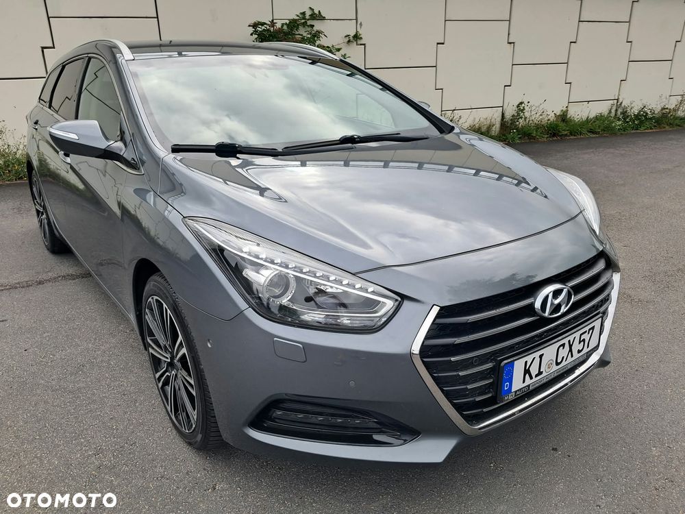 Hyundai i40 Kombi 2.0 Premium - 11
