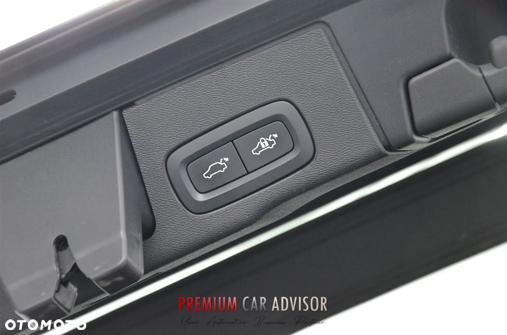 Volvo XC 60 B4 B Geartronic Momentum Pro - 29