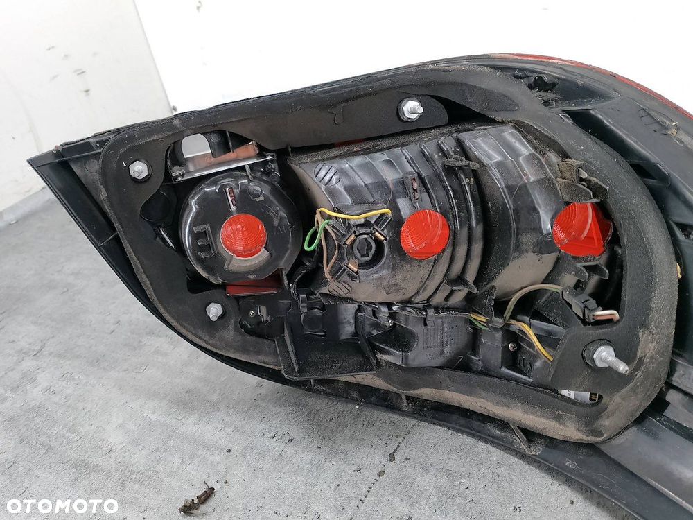 LAMPA TYLNA PRAWA BMW SERIA 5 E60 SEDAN - 5