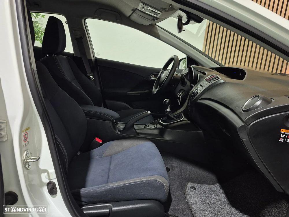 Honda Civic Tourer 1.6 i-DTEC Elegance - 14