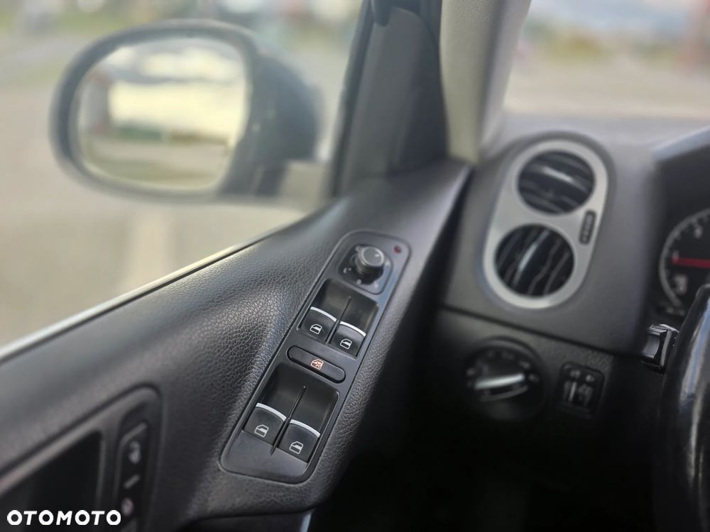 Volkswagen Tiguan 2.0 TDI 4Mot Sport&Style DSG - 33