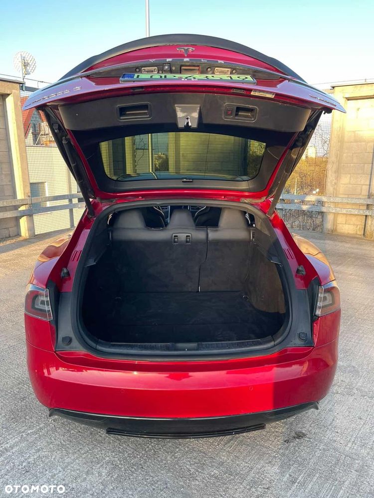 Tesla Model S Dual Motor Allradantrieb Performance - 16