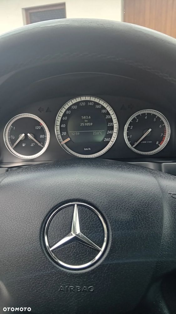 Mercedes-Benz Klasa C 200 Kompressor Classic - 27