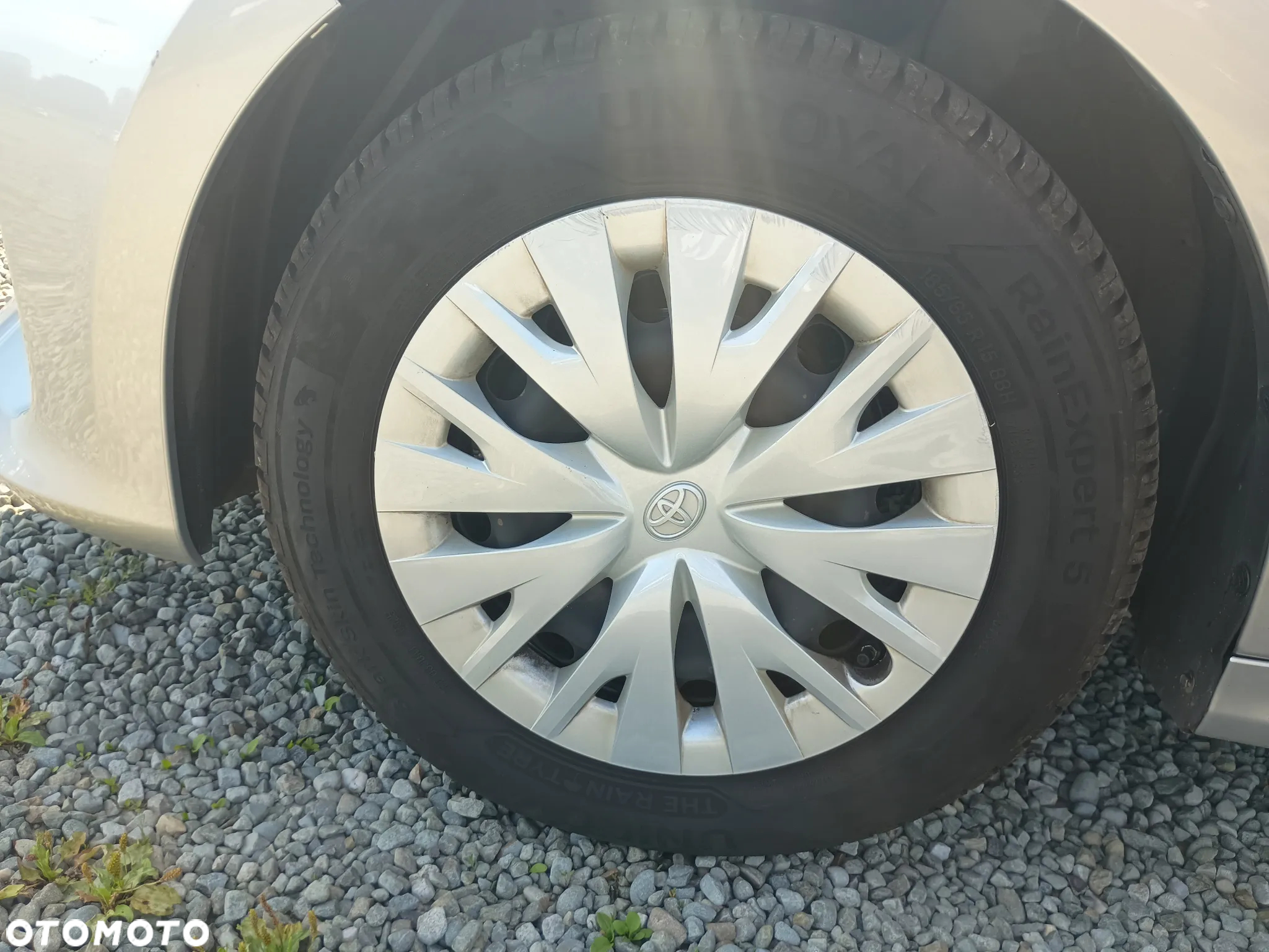 Toyota Yaris 1.5 Comfort - 11