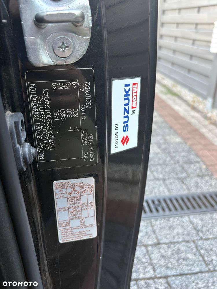 Suzuki Swift - 4