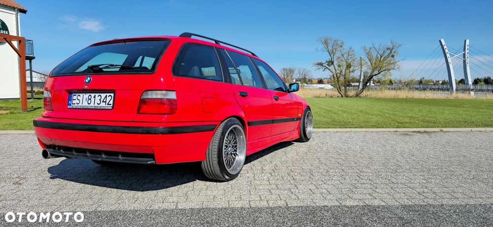 BMW Seria 3 323i - 34