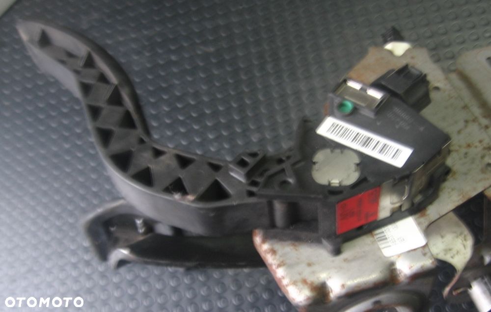 pedał gazu SCENIC VIVARO TRAFIC 180020024r - 2