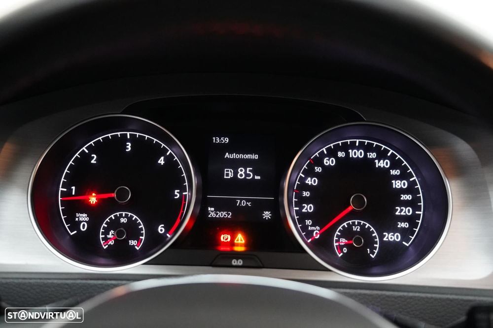 VW Golf 1.6 TDi BlueMotion Trendline - 9