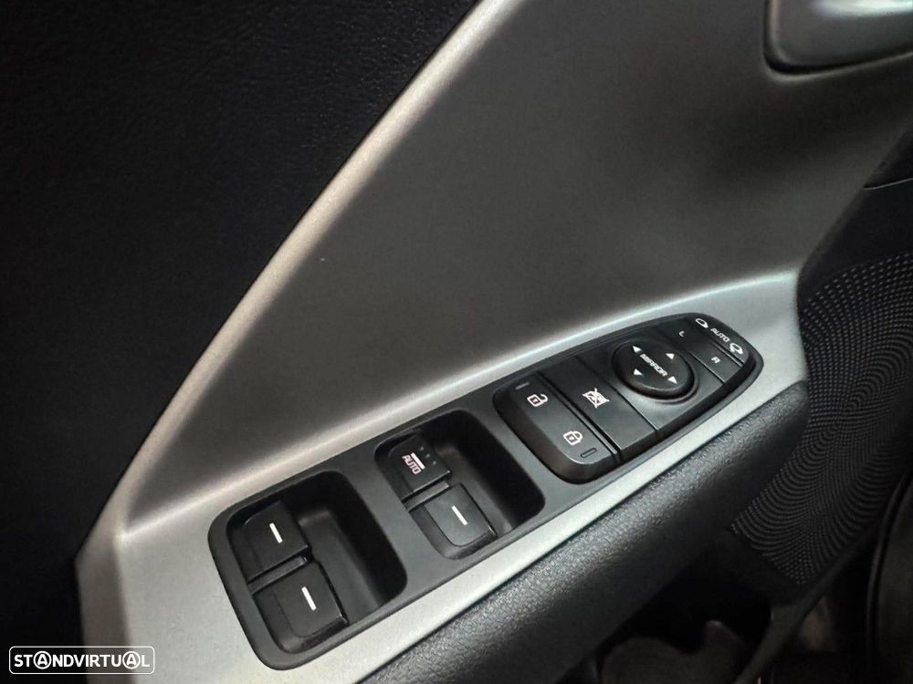 Kia Niro 1.6 GDi PHEV Urban - 23
