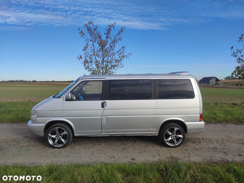 Volkswagen Multivan 1996 photo 4