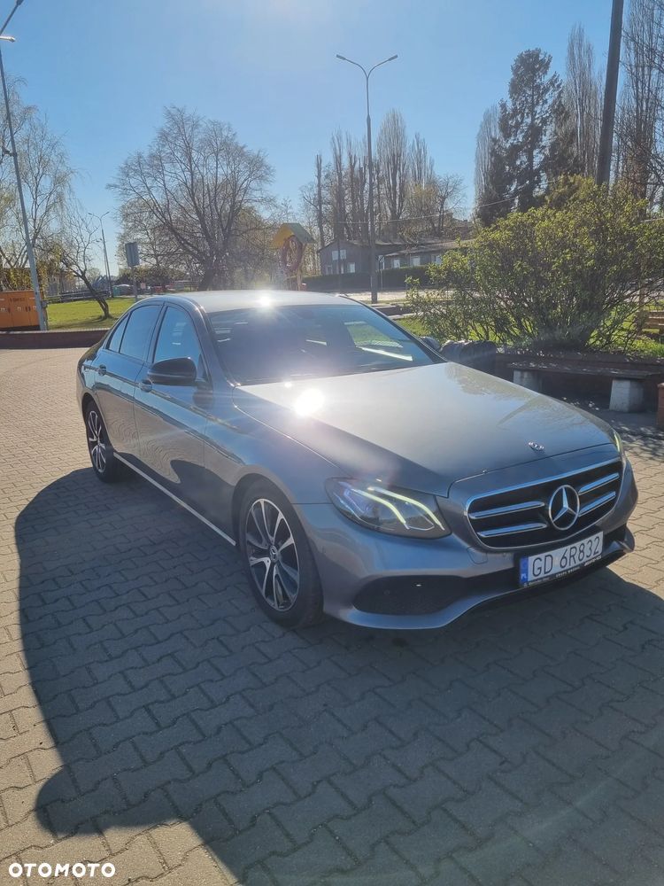 Mercedes-Benz Klasa E 220 d 9G-TRONIC Avantgarde - 4