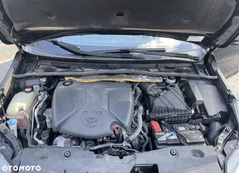 Toyota Avensis 2.0 D-4D Prestige - 10