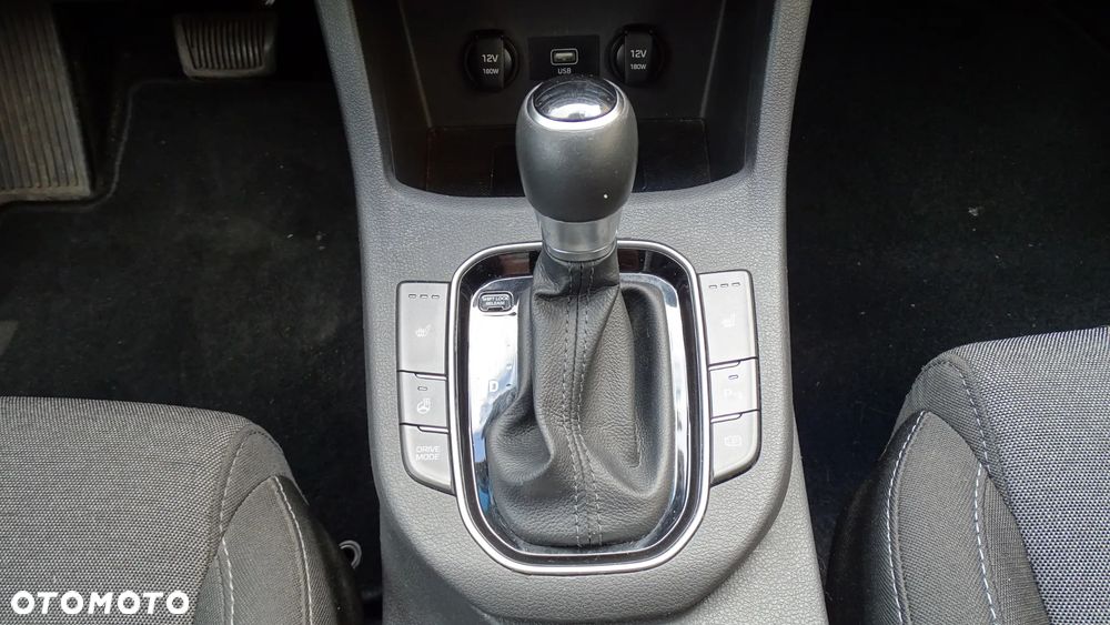 Hyundai i30 1.5 T-GDI 48V-Hybrid DCT EDITION 30+ - 10
