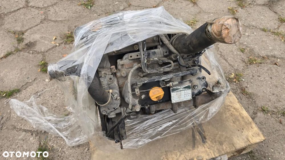 SILNIK YANMAR 3TNA68-UC 11 KW/15KM 3 CYLINDROWY DIESEL
