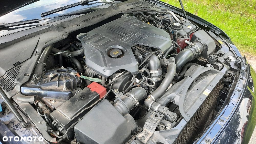 Jaguar XF 3.0 TDV6 Portfolio - 19