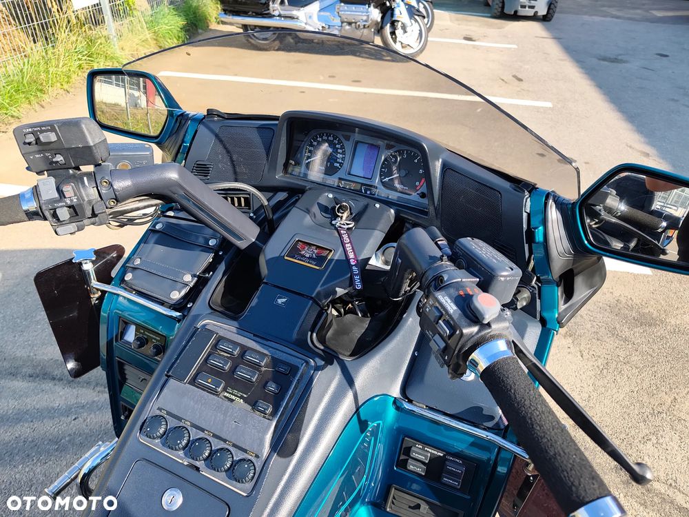 Honda GL - 24