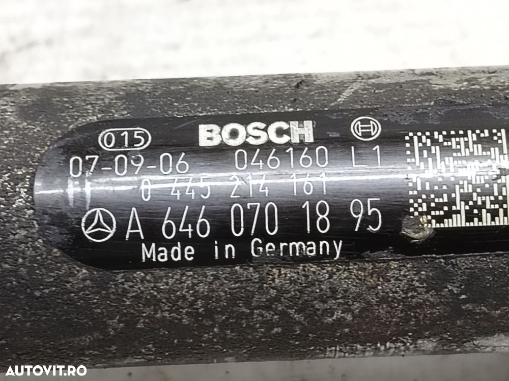 Rampa injectoare A6460701895 0445214161 2.2 cdi om646.980 Mercedes-Be - 3