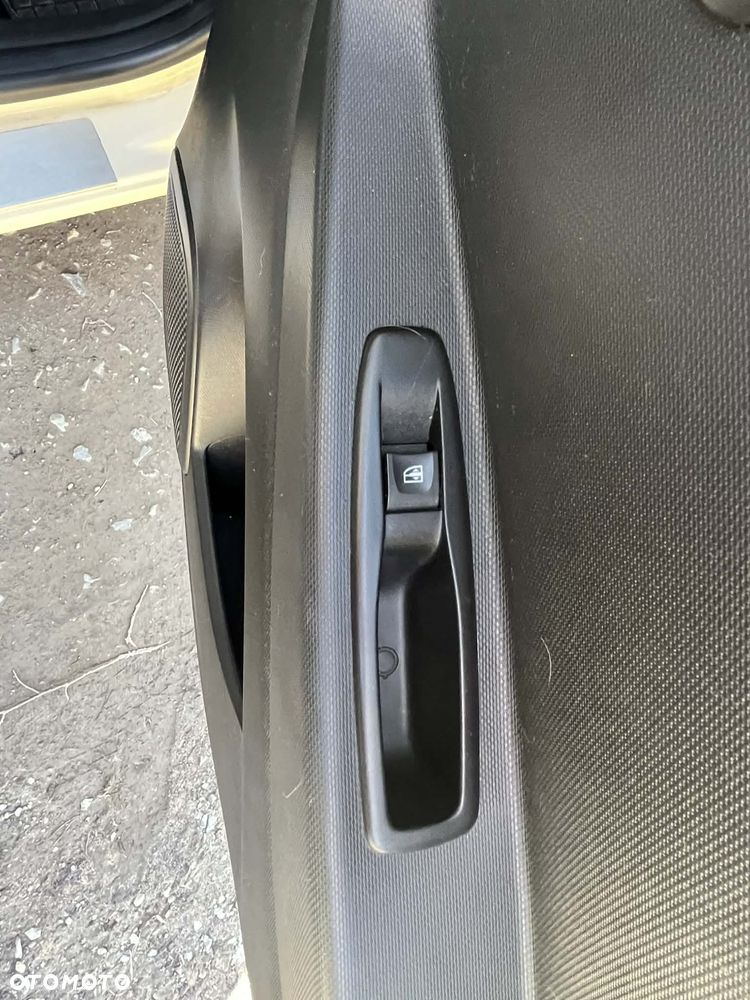 Renault Captur ENERGY dCi 90 Start&Stop Dynamique - 17