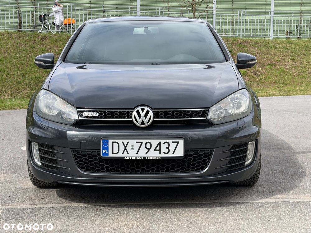 Volkswagen Golf - 4