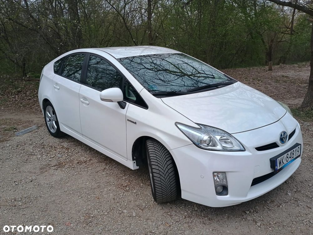 Toyota Prius 1.8 HSD Prestige - 1