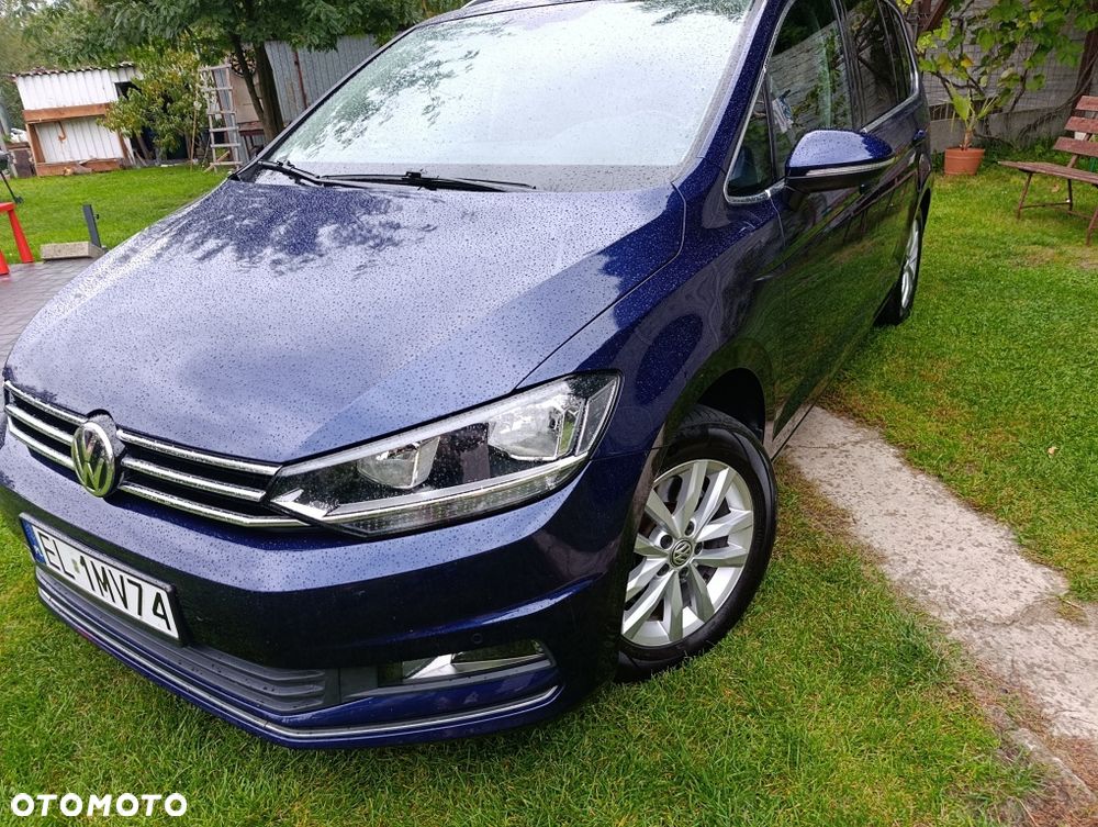 Volkswagen Touran - 4