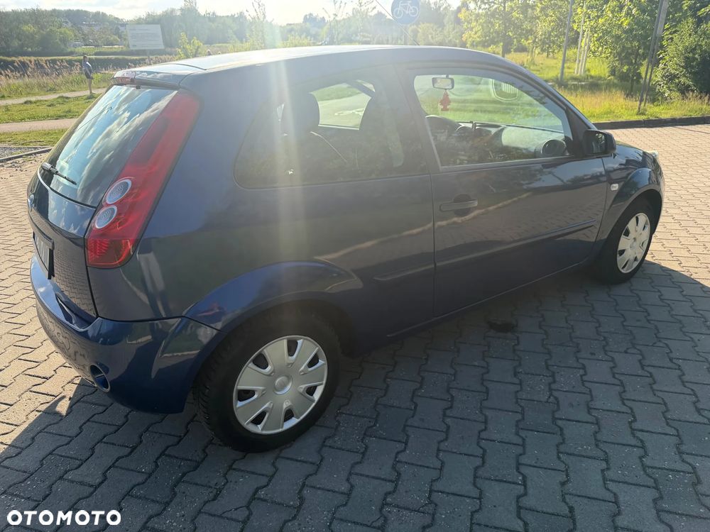 Ford Fiesta - 9