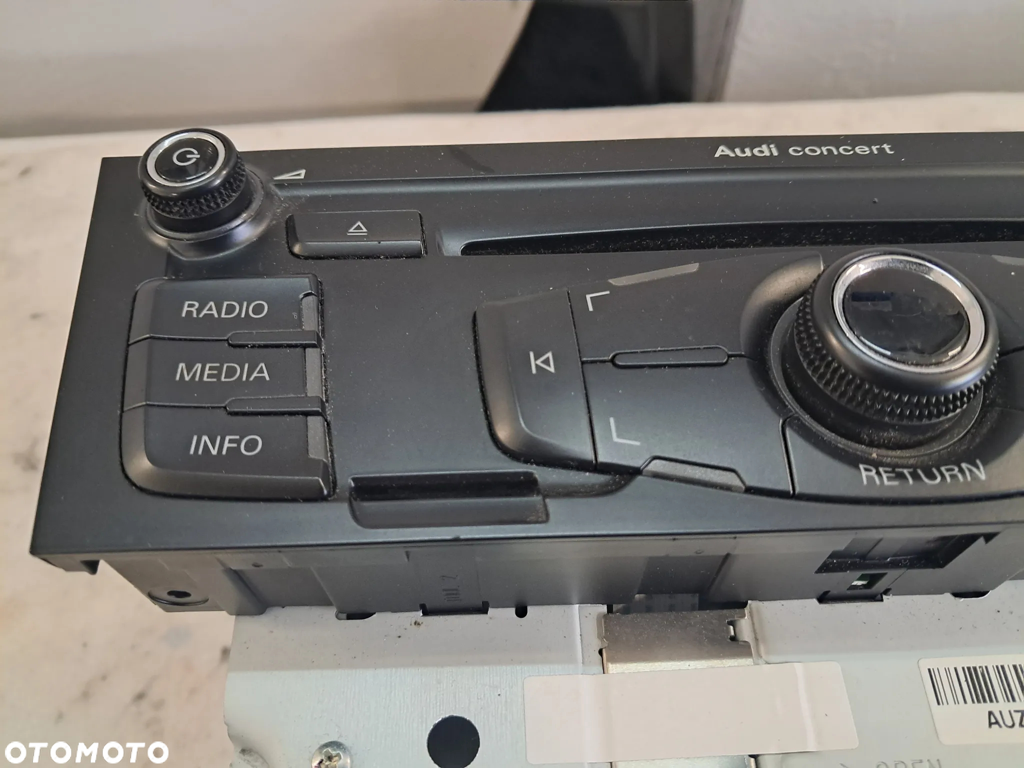 Radio CD SD Audi Concert A4 B8 A5 Q5 Europa 8T1035186P - 4