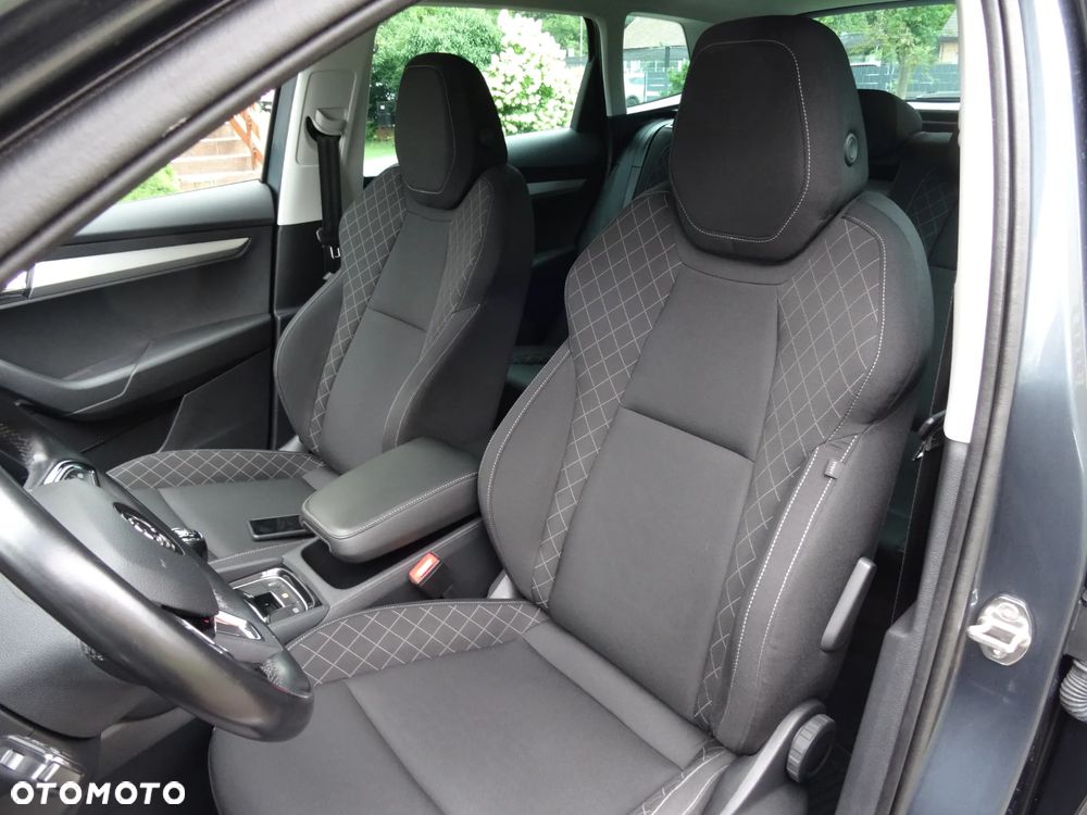 Skoda Karoq 1.5 TSI Ambition - 37