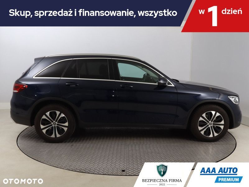 Mercedes-Benz GLC - 8