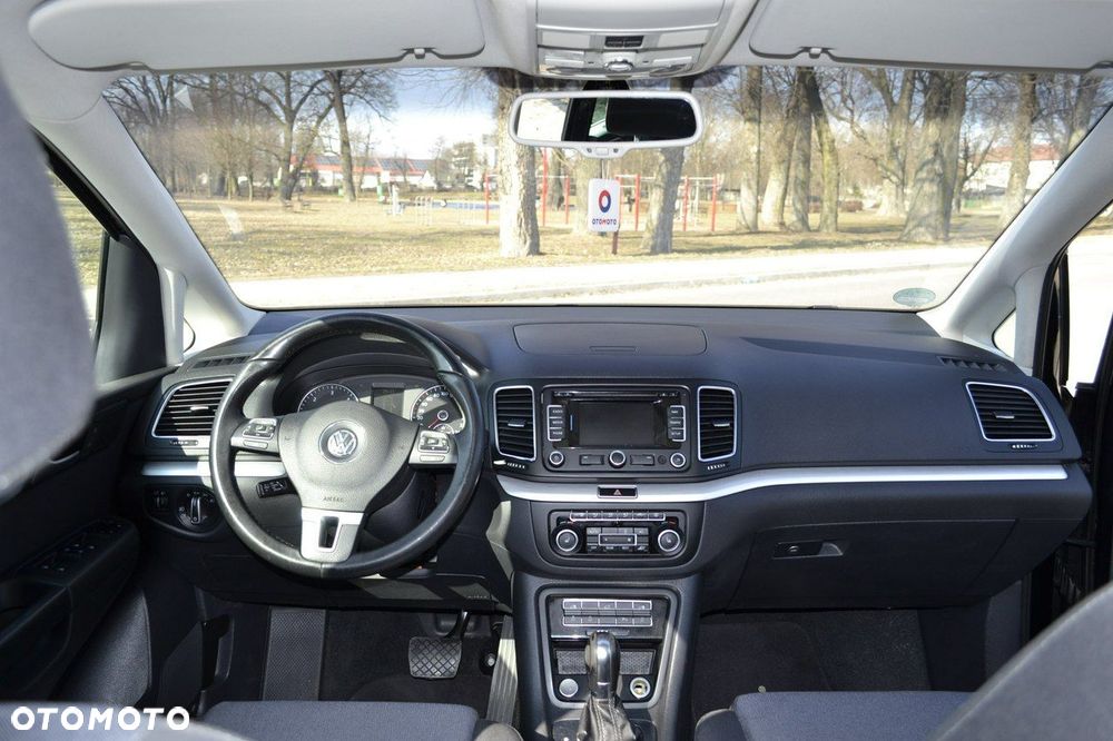 Volkswagen Sharan 2.0 TDI DSG BlueMotion Technology Highline - 13