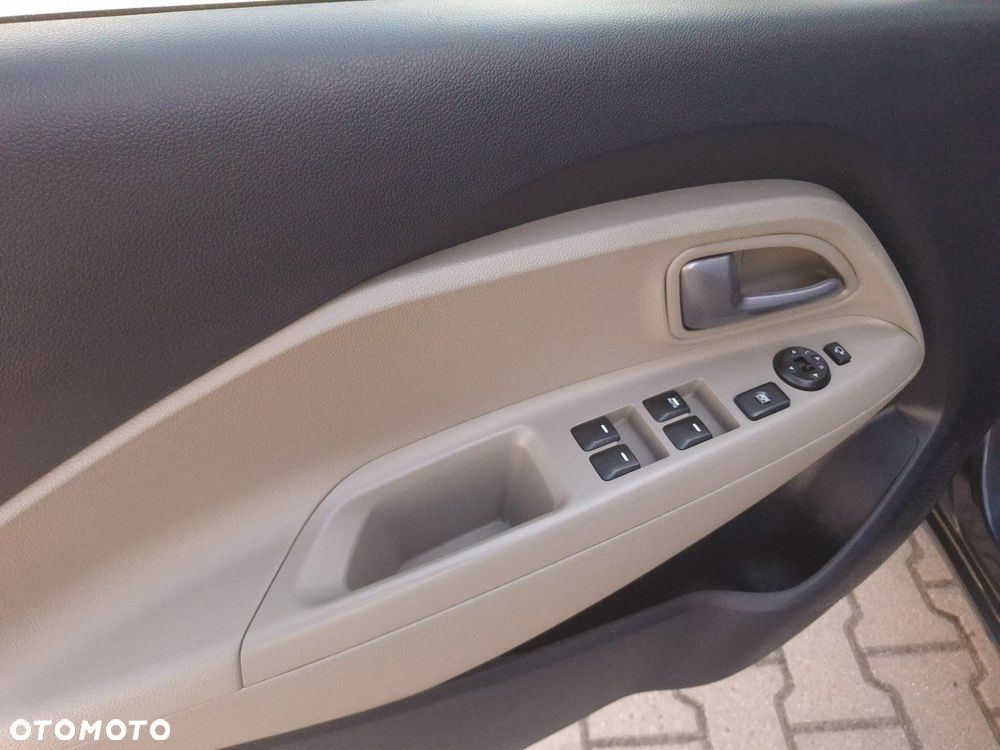Kia Rio 1.4 XL - 14