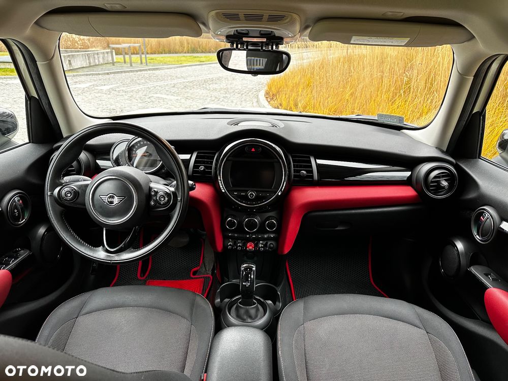 MINI Cooper Standard - 12