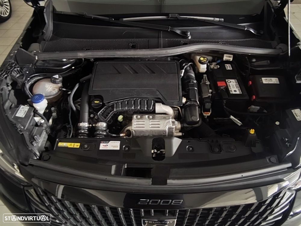 Peugeot 2008 1.2 PureTech Allure Pack - 28