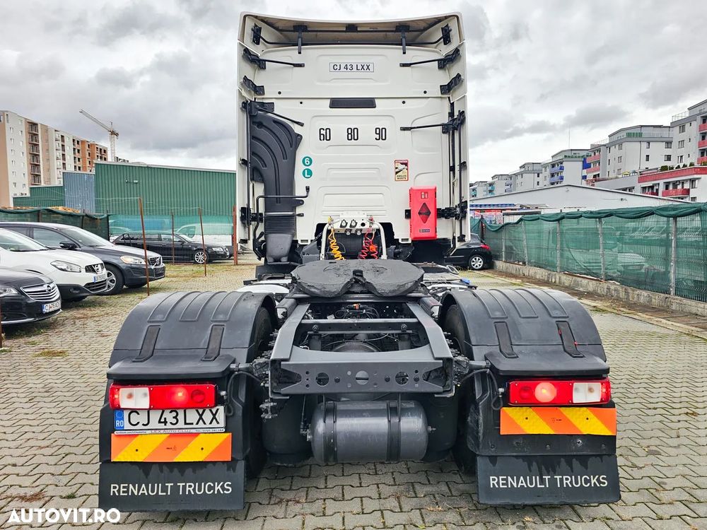 Renault T480 - 19