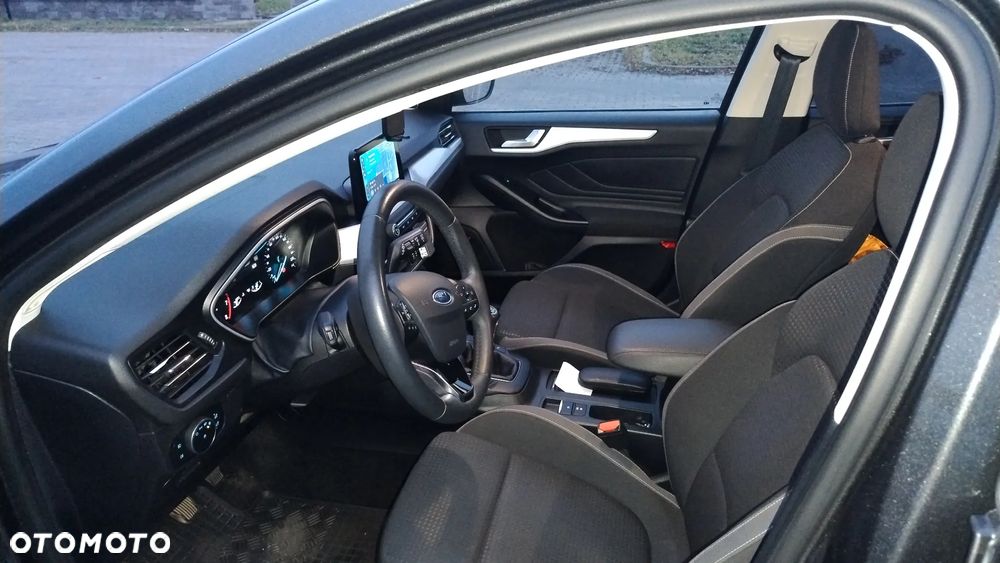Ford Focus 1.5 EcoBoost Trend Edition Business - 13