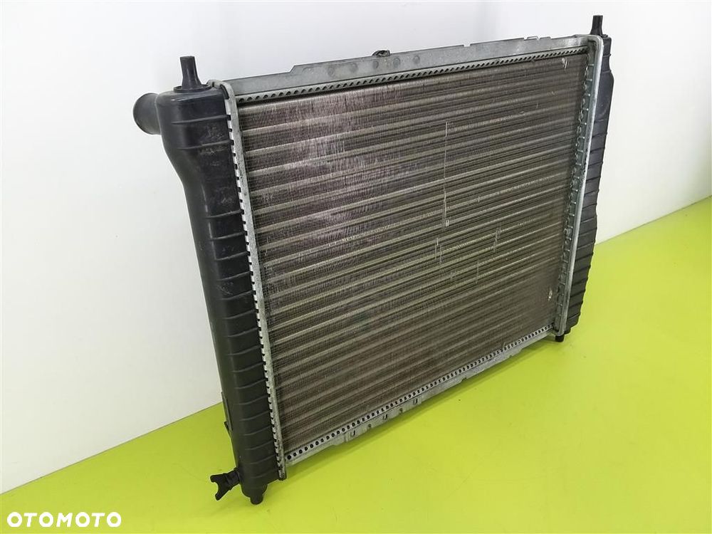 Chłodnica z wentylatorem Daewoo Kalos 2002-2007 2 PINY - 4