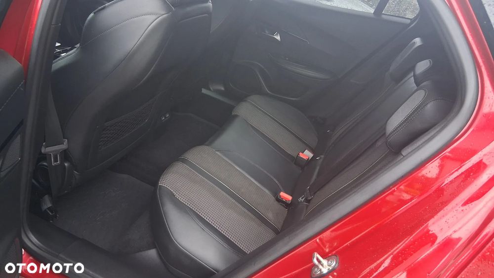 Peugeot 2008 1.5 BlueHDi GT Line S&S EAT8 - 13