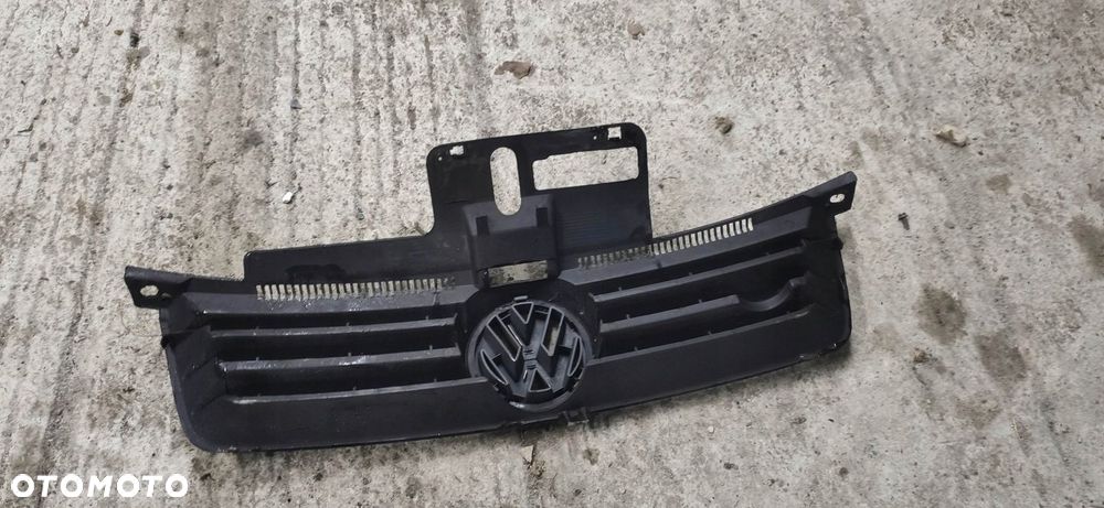 KR GRILL ATRAPA VW POLO IV 9N 01- 6Q0853651 - 5